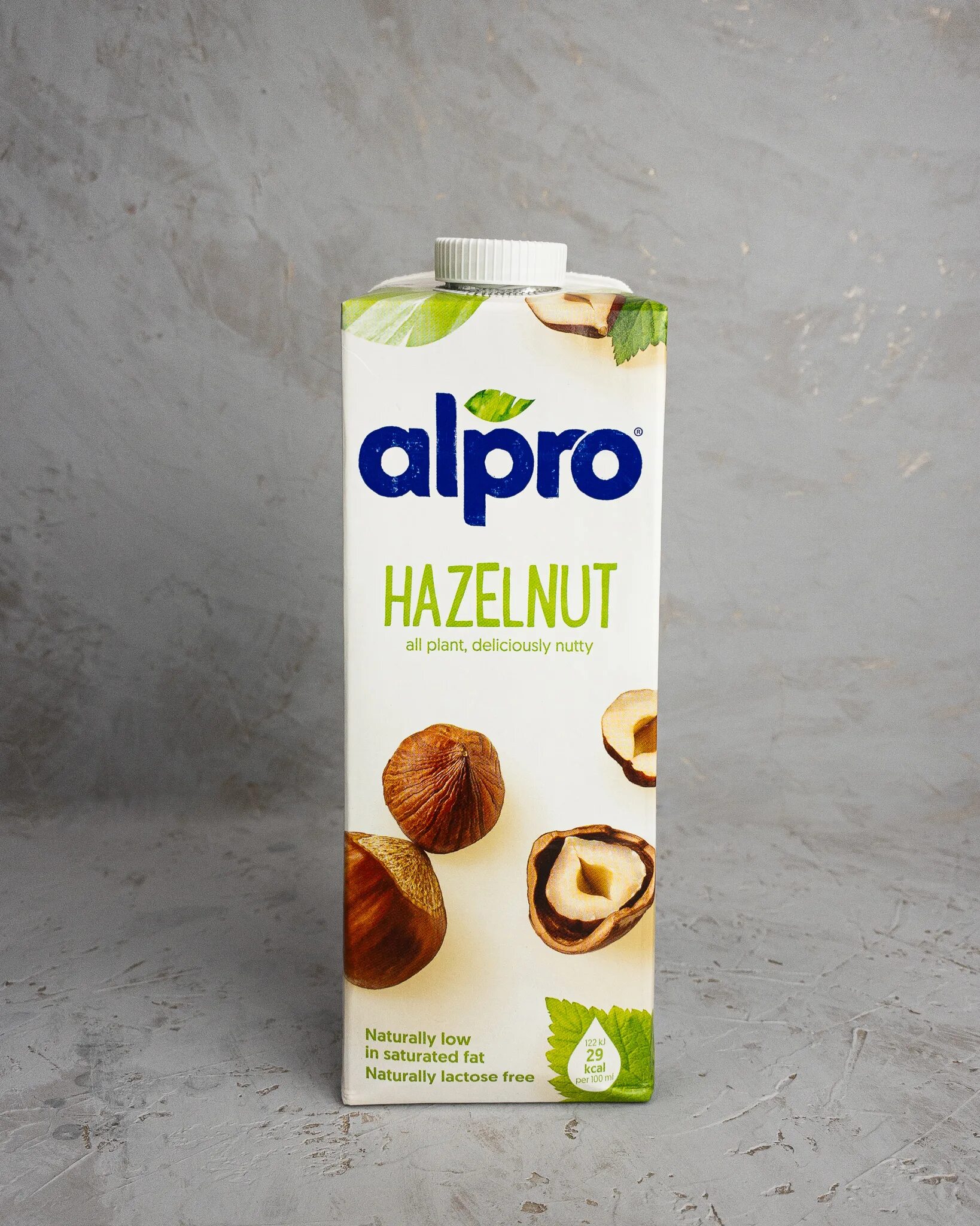 Alpro barista. Alpro пекан фундук. Alpro молоко Лесные орехи. Молоко Alpro Hazelnut. АЛПРО молоко Лесной орех.