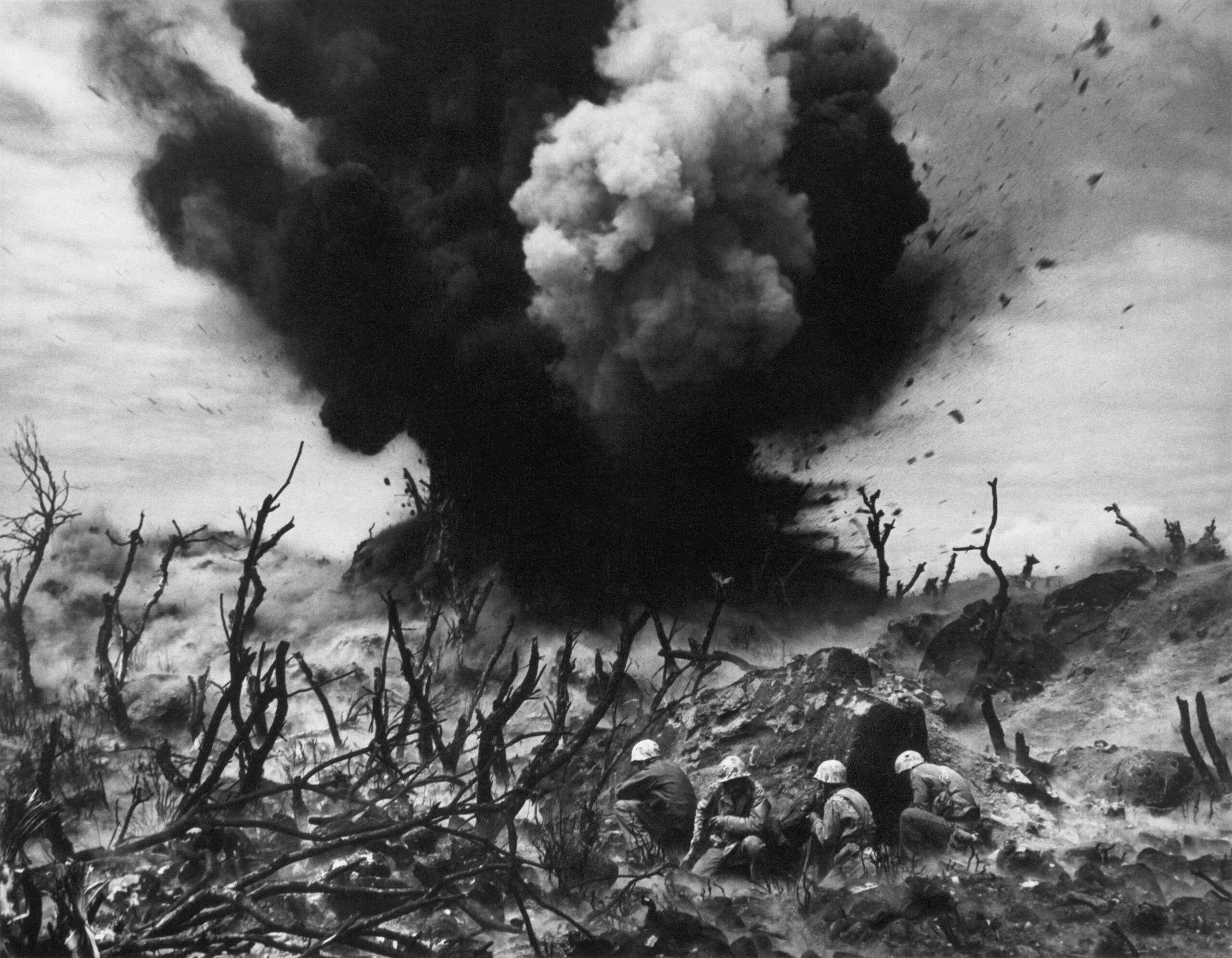 Связь страха и ужаса с войной. Снимки Юджина Смита второй мировой. Ужасы второй мировой войны.