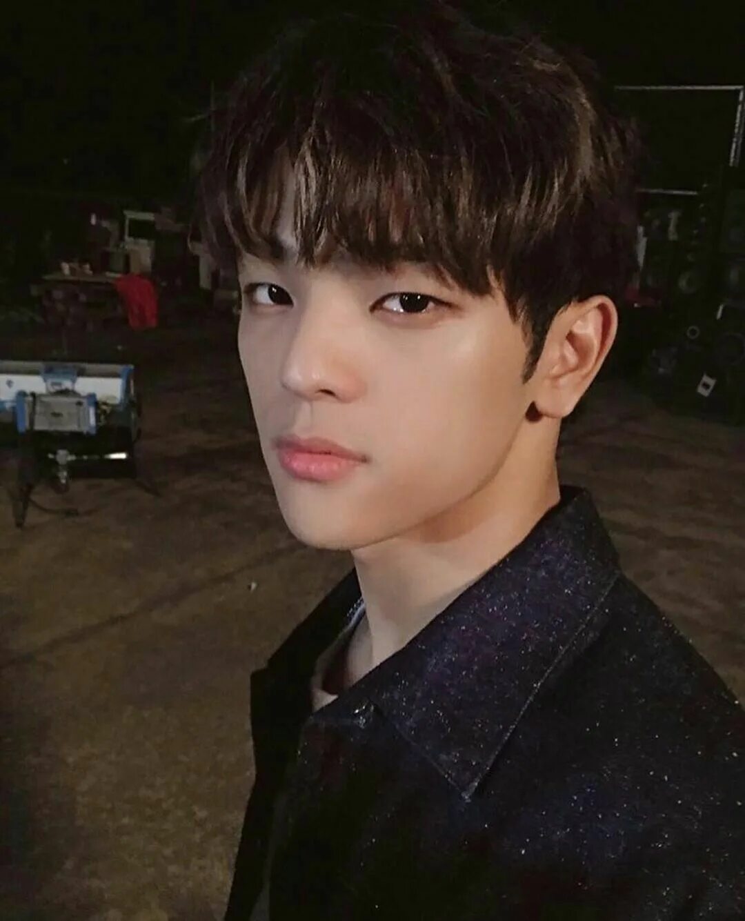 Уджин из stray kids покинул. Вуджин стрэй кэтс. Почему ушел уджин из stray kids. Уджин из stray kids 2022. Группа stray kids woojin.