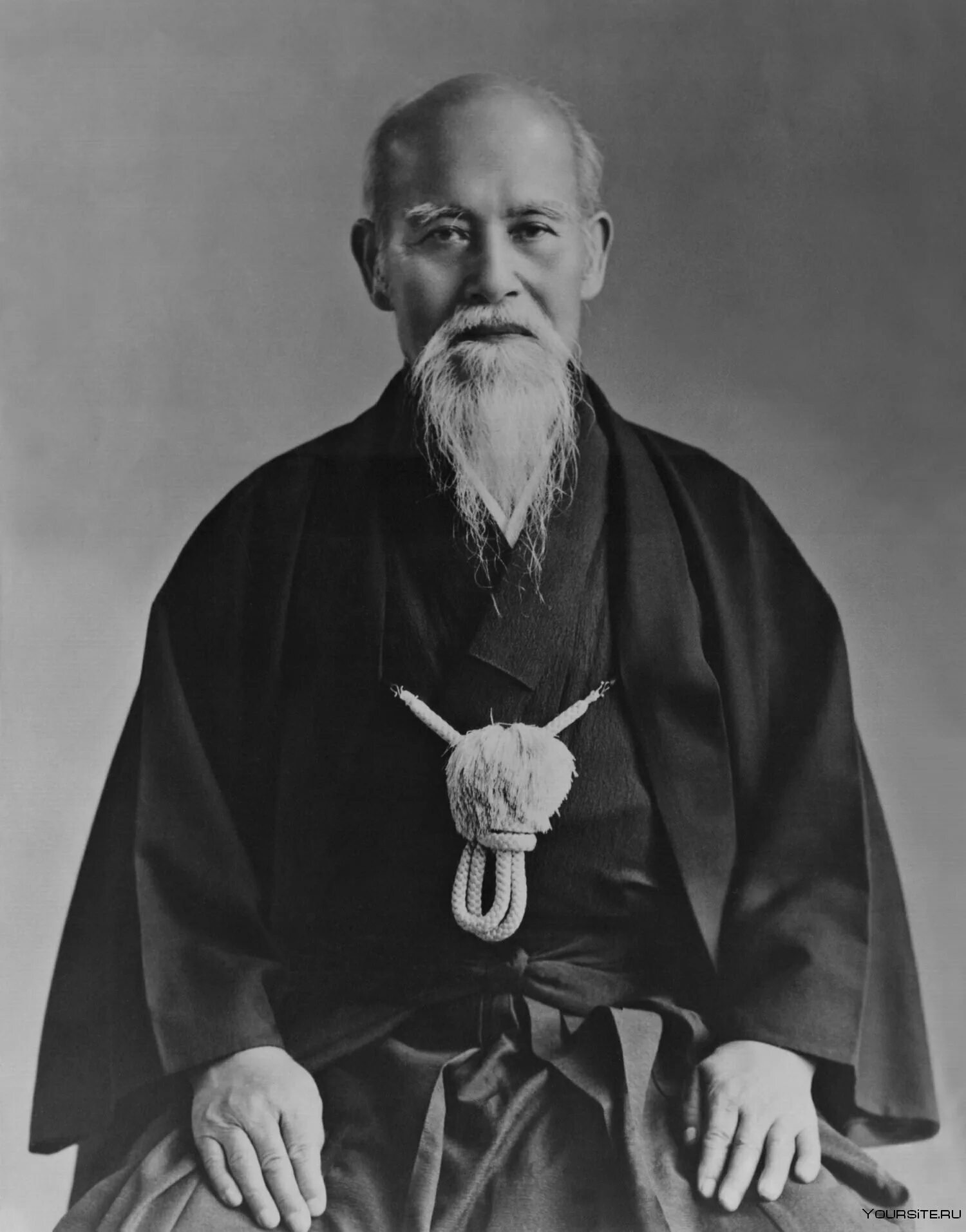 Основатель айкидо. Морихэй уэсиба. Морихей уэсиба конфуций. Морихэй уэсиба. Айкидо о-сенсей морихей уэсиба.