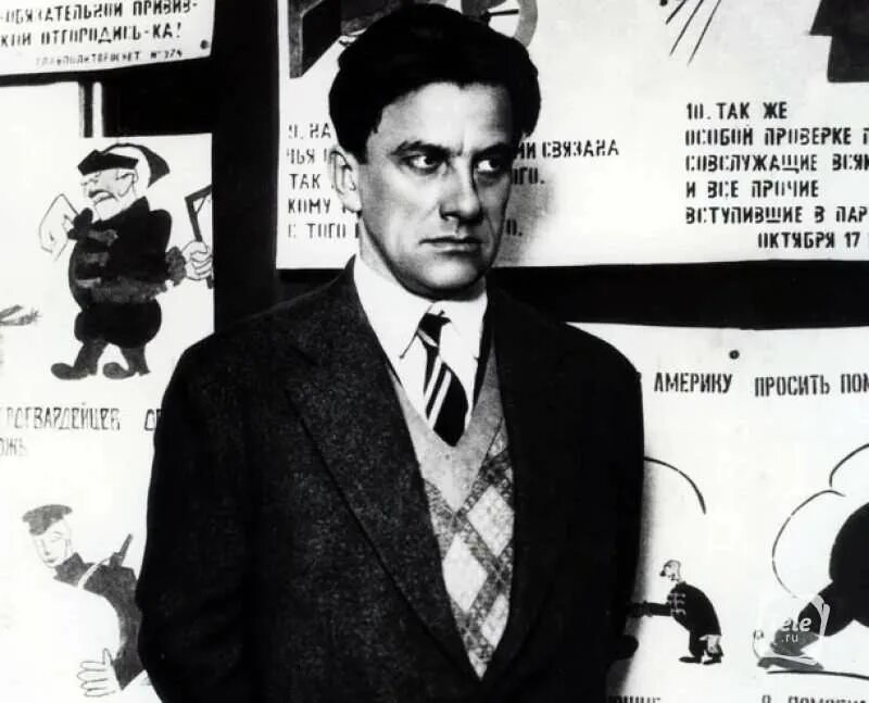 Левый фронт искусств леф участники. Леф – левый фронт искусств. Комфут маяковский. Маяковский годы. Маяковский возглавлял творческое объединение.