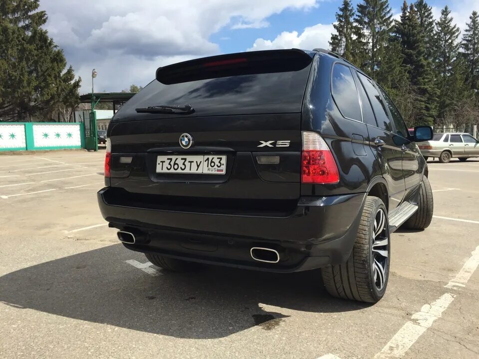 Bmw x5 топливо. BMW x5 e53. BMW x5 e53 колеса. BMW x5 e53 3.0 бензин. БМВ х5 е53 3.0 бензин.