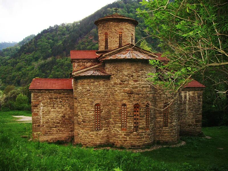 нижний архыз достопримечательности. архыз аланский храм северный храм. верхне-конецкая церковь с северной стороны. северный зеленчукский храм. северное святилище.