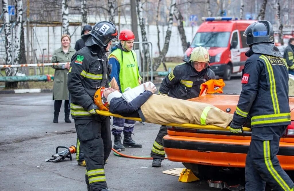 Проведения аварийно спасательных работ на транспорте. МЧС при ликвидации ЧС. Аварийно спасательные работы МЧС. АСР это в МЧС. Спасательные работы на транспорте.