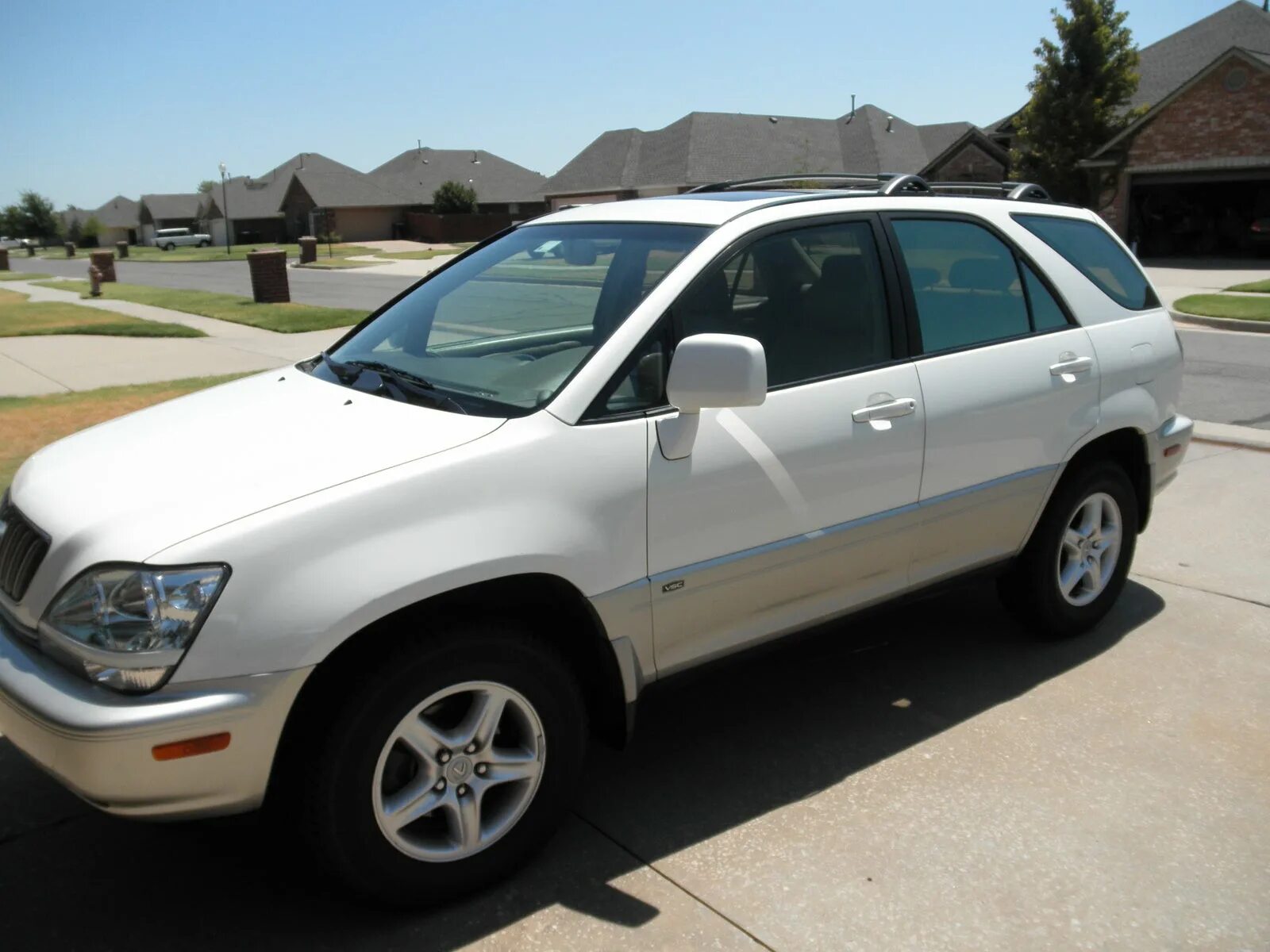 Lexus rx300 поколения. Лексус RX 2001. Лексус РХ 2001. Лексус РХ 300 1 поколение. Лексус rx300 2001 бандит.