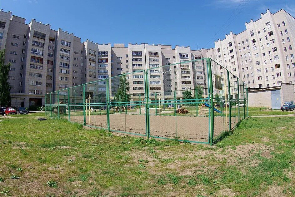 Елабуга 4 микрорайон. Елабуга 4-5 микрорайон. Автомобилистов 9 елабуга. Елабуга, ул тысячелетия дом 1б. Елабуга 4 квартиры.