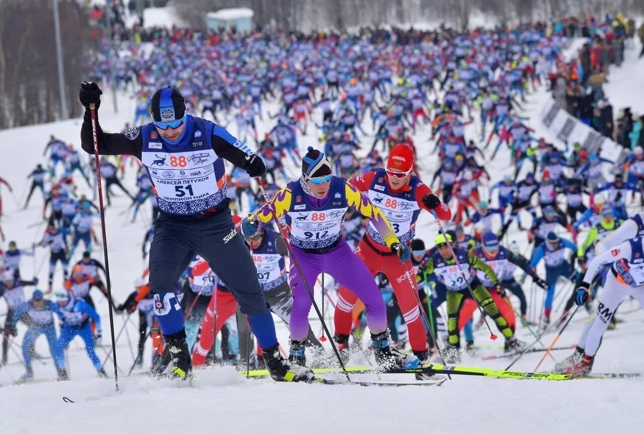 Праздник севера в мурманске 2024. Праздник севера большие уки. Праздник севера мурманск 2022 значки. Праздник севера в мурманске 2024. Закрытие праздника севера 2021 мурманск.