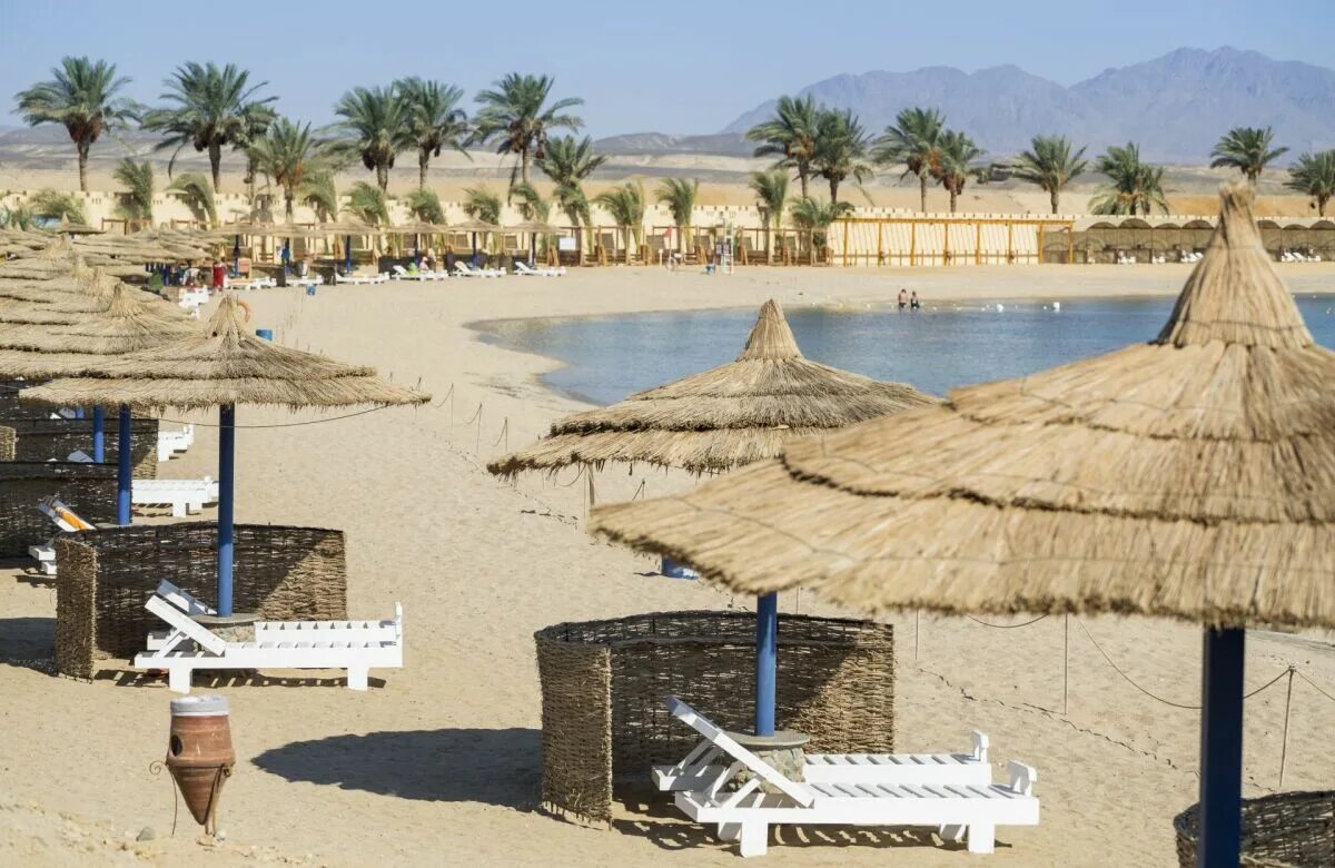 Coral beach египет. Отель Корал Бич Хургада Египет. Сафага Египет пляжи. Coral Sun Beach Safaga 4. Сафага Египет фото.