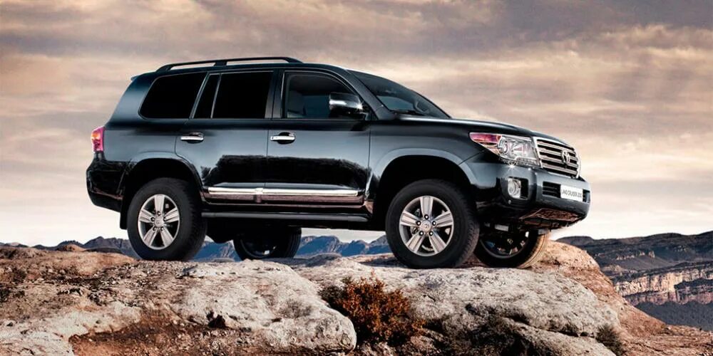 Toyota land cruiser prado 200. Тойота ленд крузер 250. Тойота ленд крузер 100. Тойота крузер крузер. Малолитражка тойота iq.
