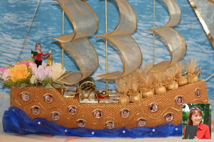 Корабли украшены. Корабль декорация для детского сада. Корабль в садик. Корабль для детей. Украшение зала корабль.
