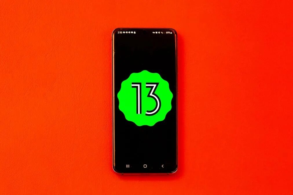 Андроид 13 загрузок. Android 13. обои андроид 13. ее андроид. android 13 картинка.