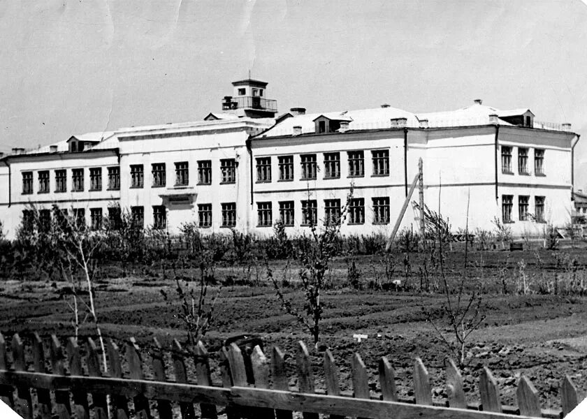 34 школа старая. Город старая купавна школа 34. Школа 34 старый оскол. 34 школа старая. Школа номер 34 старом осколе.