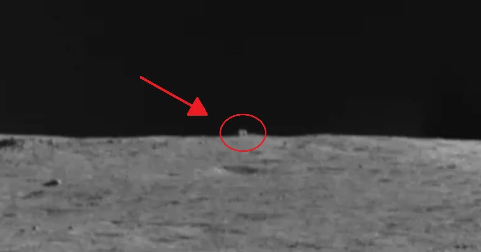 Человек который впервые оказался на поверхности луны. Китайский Луноход на обратной стороне Луны. Китайский Луноход Юйту. Юйту-2. Китайский Луноход обнаружил хижину на обратной стороне Луны.
