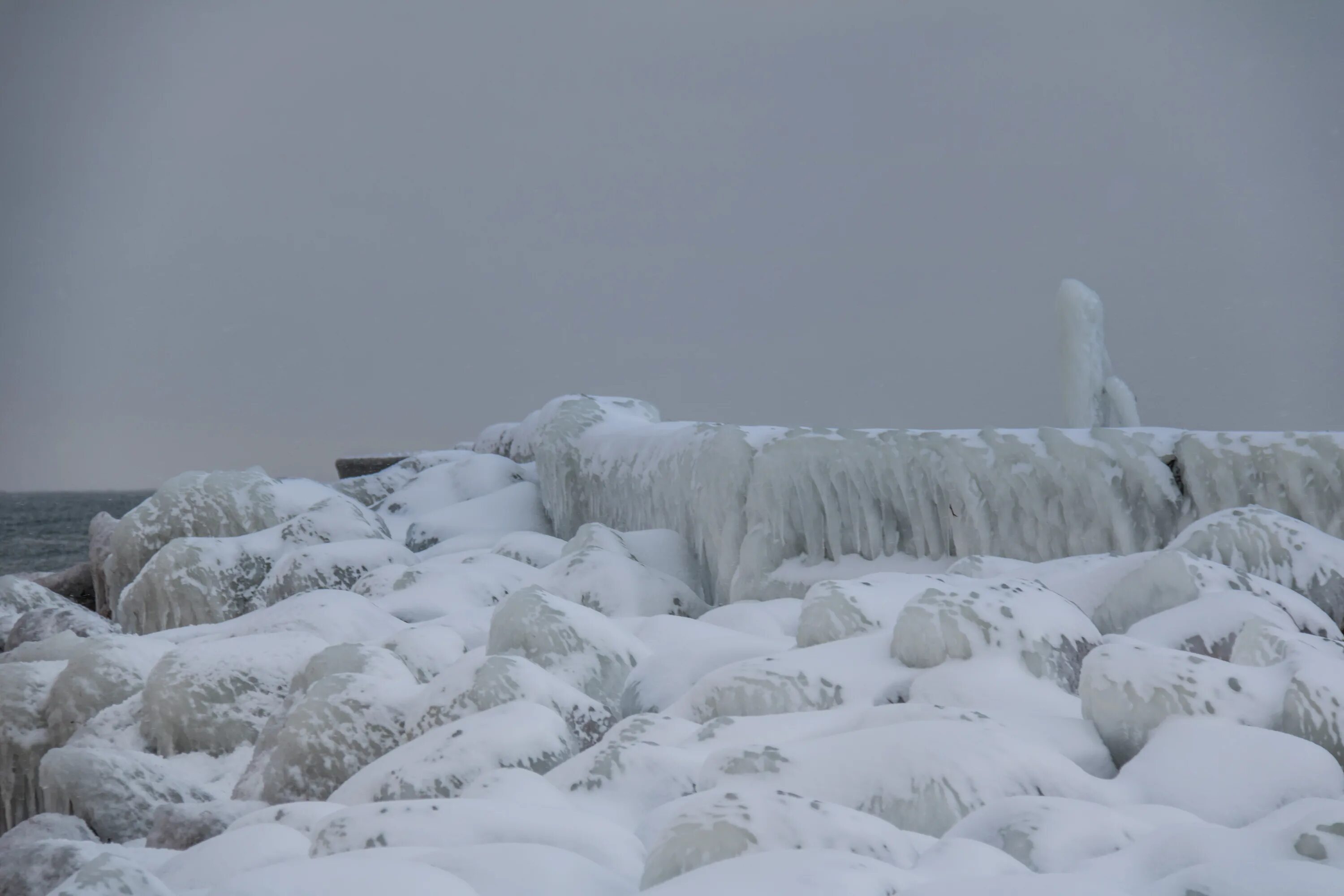 Льды северного ледовитого океана. Антарктида гренландия арктика северный ледовитый океан. Северный полюс северный ледовитый океан. Шторм зима белые. Холодная пустыня.