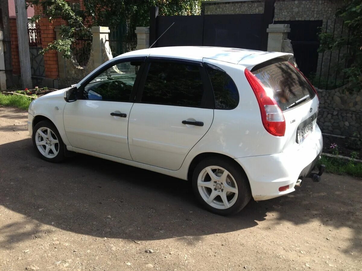 Калина спорт белая. Лада Калина 1 2011 хэтчбек белая. Калина 2008 хэтчбек белая. Калина спорт 1 белая. Белая Калина спорт хэтчбек 1.