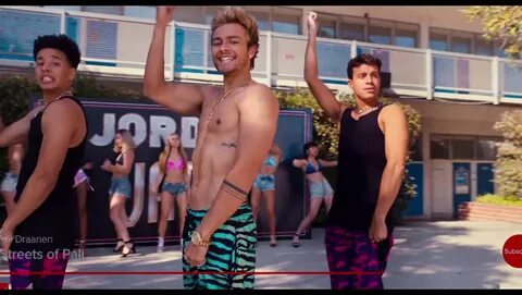 Peyton Meyer shirtless in He's All That.