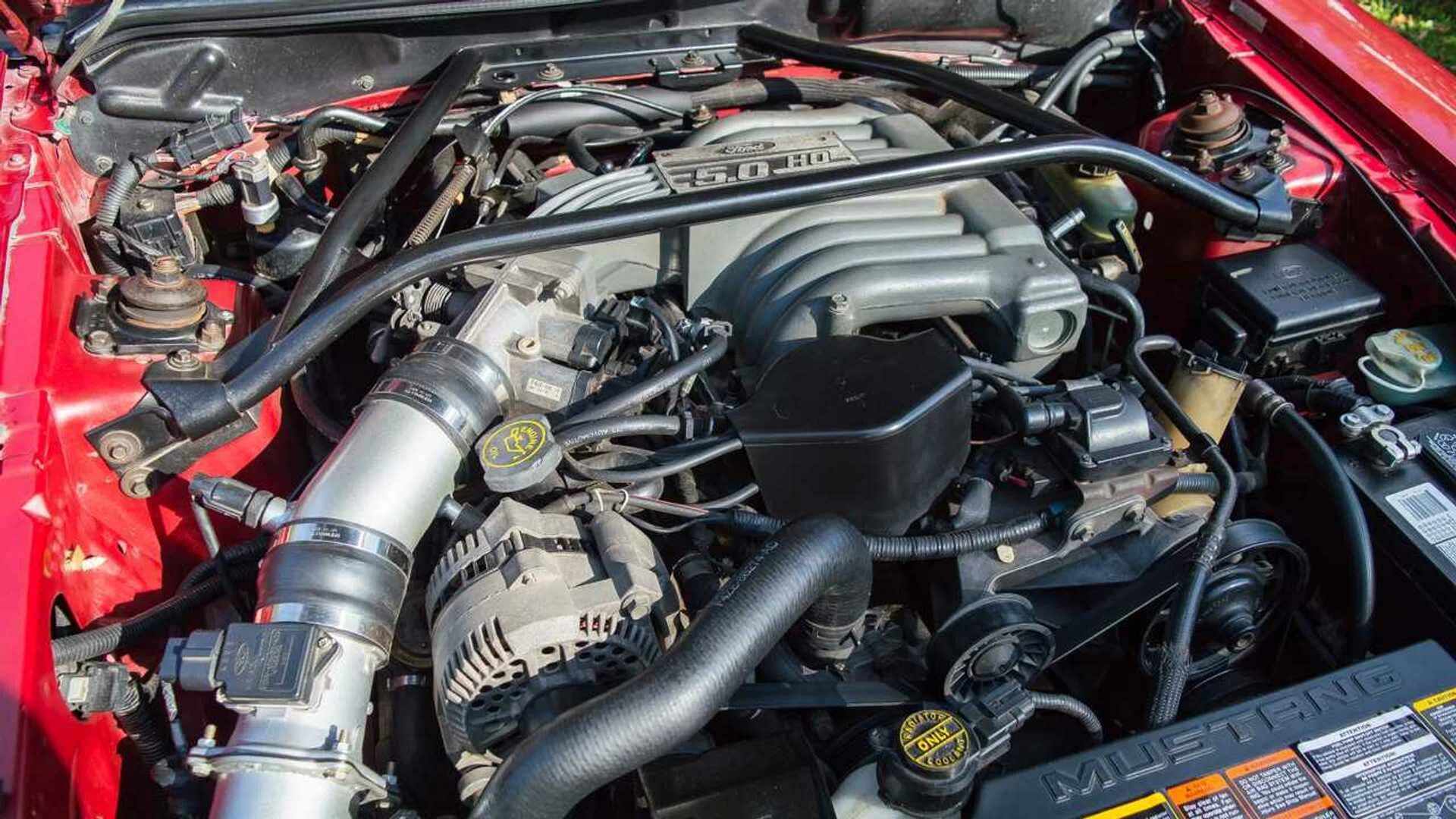 Нулевой двигатель. Двигатель Форд Мустанг 5.0. Форд Мустанг 3.8 двигатель 1995. Форд Мустанг 1995 мотор. Ford Mustang 1995 v8 двигатель.
