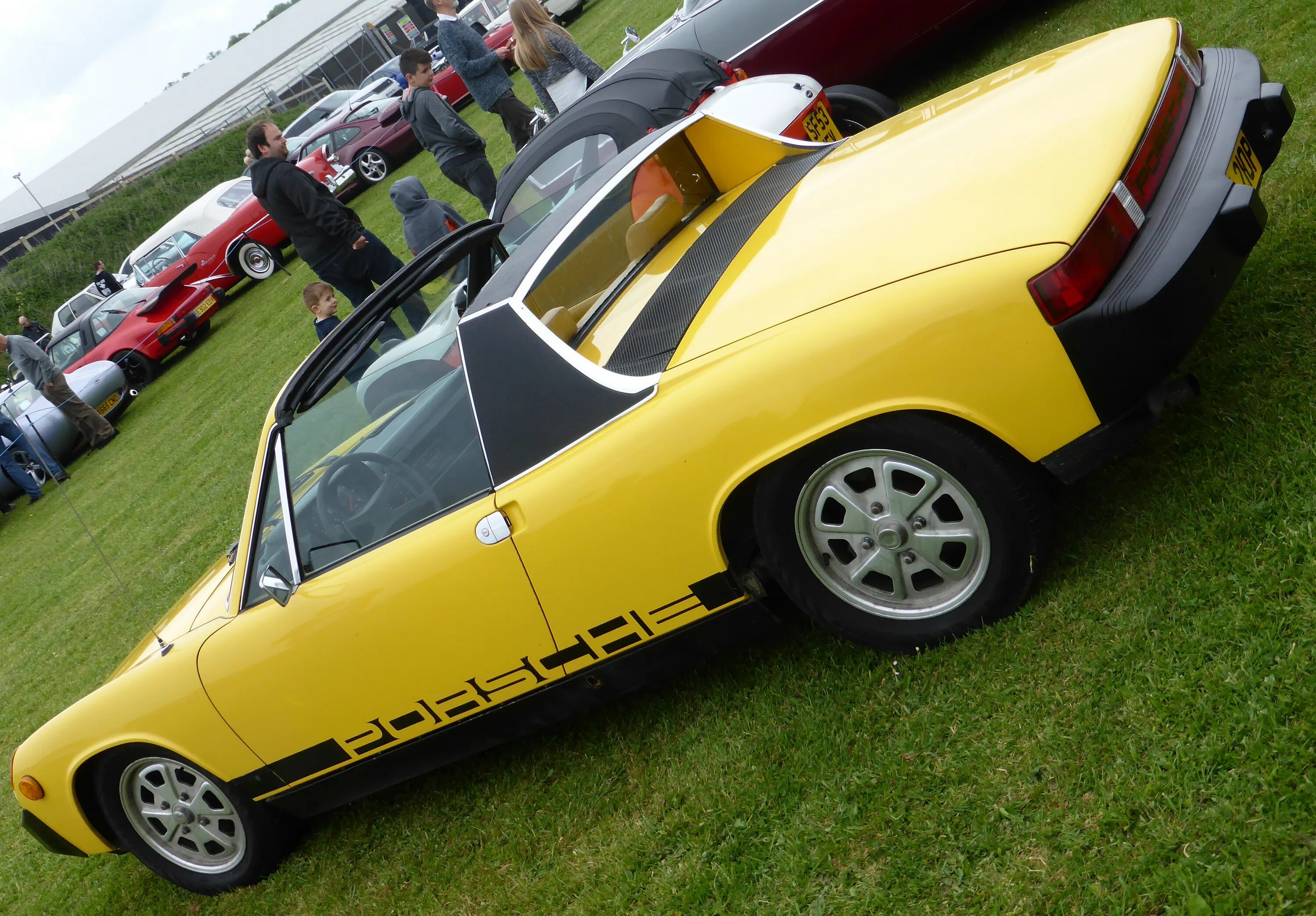 VW-Porsche 914. Porsche 914/4. Фольксваген Порше 914 старый. Порше 914 1982 года. Porsche volkswagen