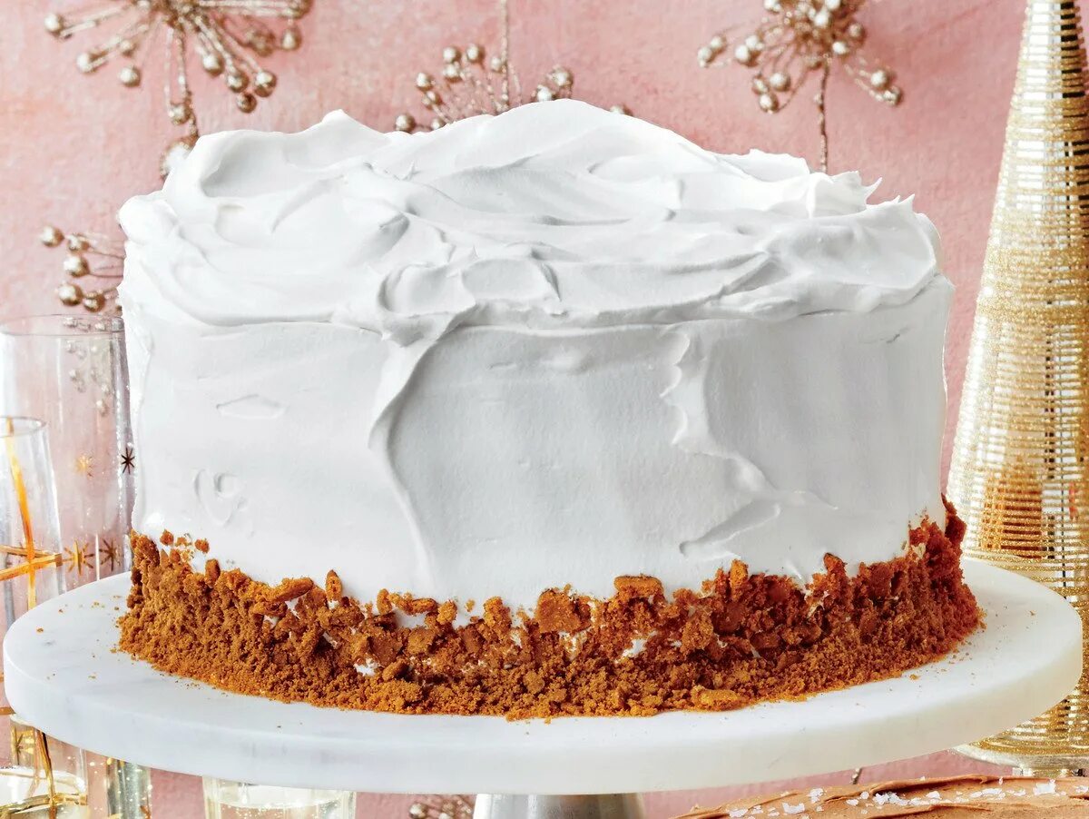 Красивые торты со сливками. Украшение торта взбитыми сливками. Украсить торт взбитыми сливками. Бисквит со взбитыми сливками. Торт без сливочного крема