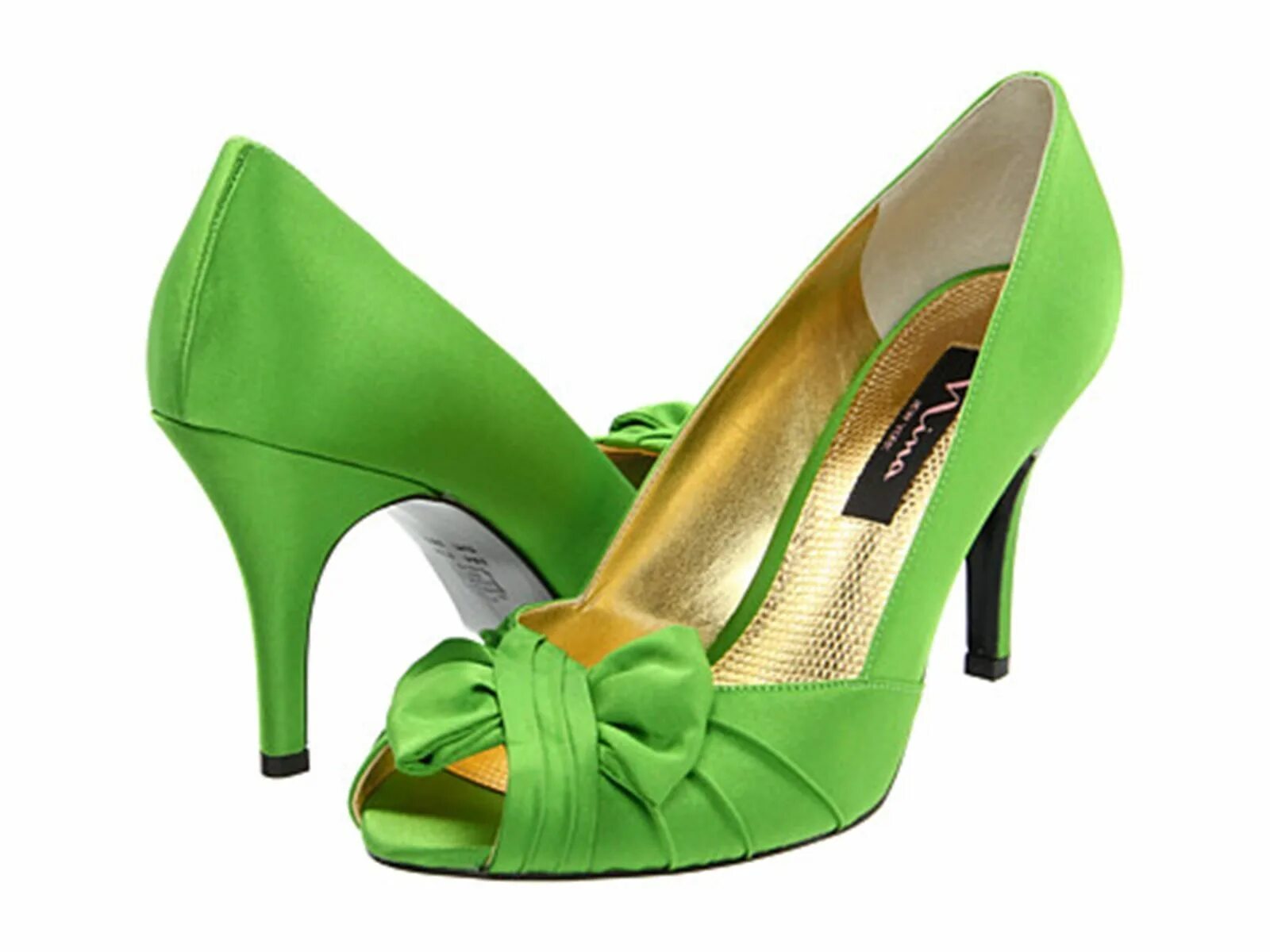 Обувь green. Lime туфли женские. Салатовые туфли. Зеленые туфли. Зеленые атласные туфли.