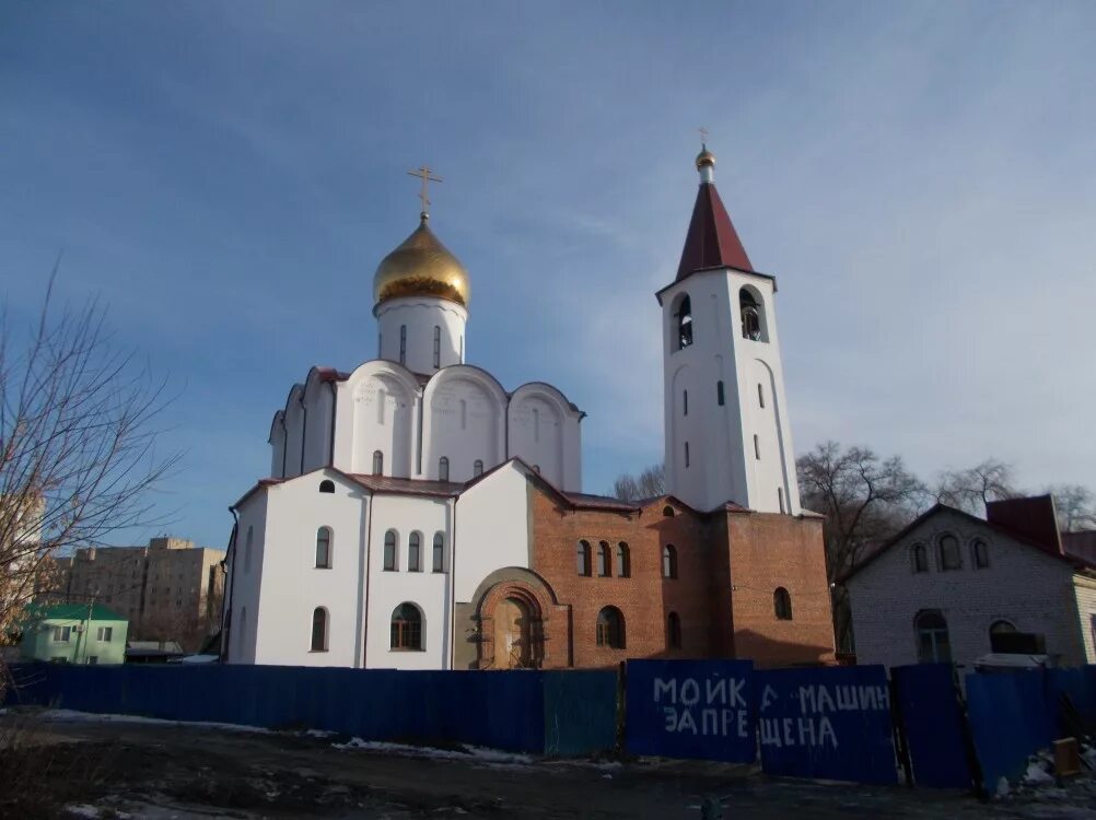 Храм тихона задонского ул курчатова 26а фото Фото: Церковь святителя Тихона Епископа Воронежского Задонского Чудотворца, прав