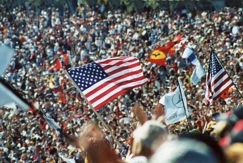 Us crowd