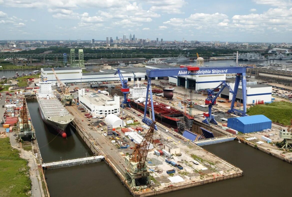 Верфь. Верфь shell. судоверфь. здание судоверфи. aker yards завод.