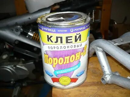 Чем приклеить поролон