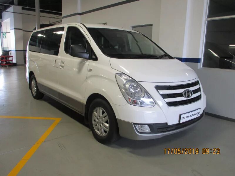 Купить гранд старекс 2.5 дизель. Hyundai h1 Lux. Hyundai h1 van. Hyundai h200/ h1/Starex van. Хендай Старекс 2.5 дизель 2017.