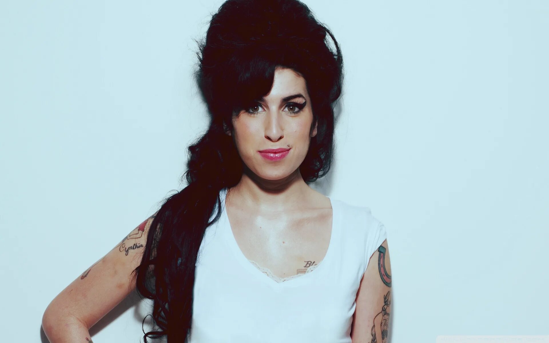 Эми винхаус. Эми джейд уайнхаус. amy winehouse обои. анна уайнхаус. эми уайнхаус фото.