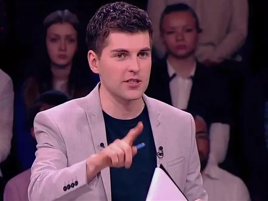 Эксклюзив с дмитрием борисовым первый канал. Премьера эксклюзив с дмитрием борисовым. Эксклюзив с дмитрием борисовым. Ведущие программы эксклюзив. Дмитрий борисов 2020.