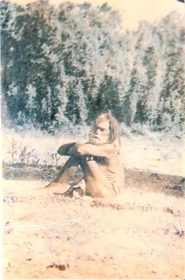 Индийский святой девраха баба. Девраха баба ашрам вриндаван. Девраха баба благословляет. Девраха баба. Девраха баба.