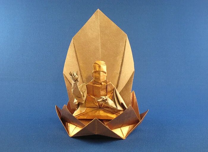 В какой стране появилось искусство оригами впервые. Оригами Будда. Оригами статуэтки. Японское оригами. Религиозное оригами.