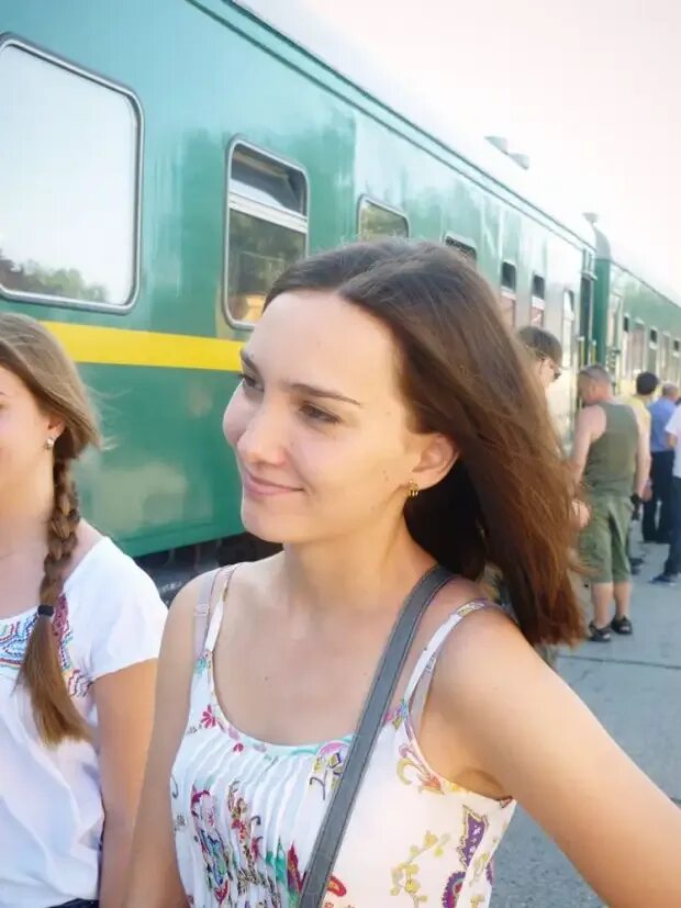 Изабель перрон. Фотосессия на красной площади летом. Провинциалки москвы. Девушки из соцсетей. Провинциалки москвы.