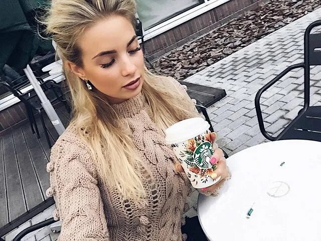 Беременная Элла Суханова недовольна тем, что после родов вытворяет Кристина Осли