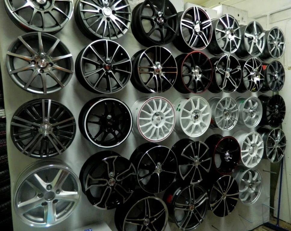 Поиск дисков по фото литых дисков Продам Литые диски за 9 т.руб Volkswagen Polo Sedan, 1,6 л, 2011 года колёсные