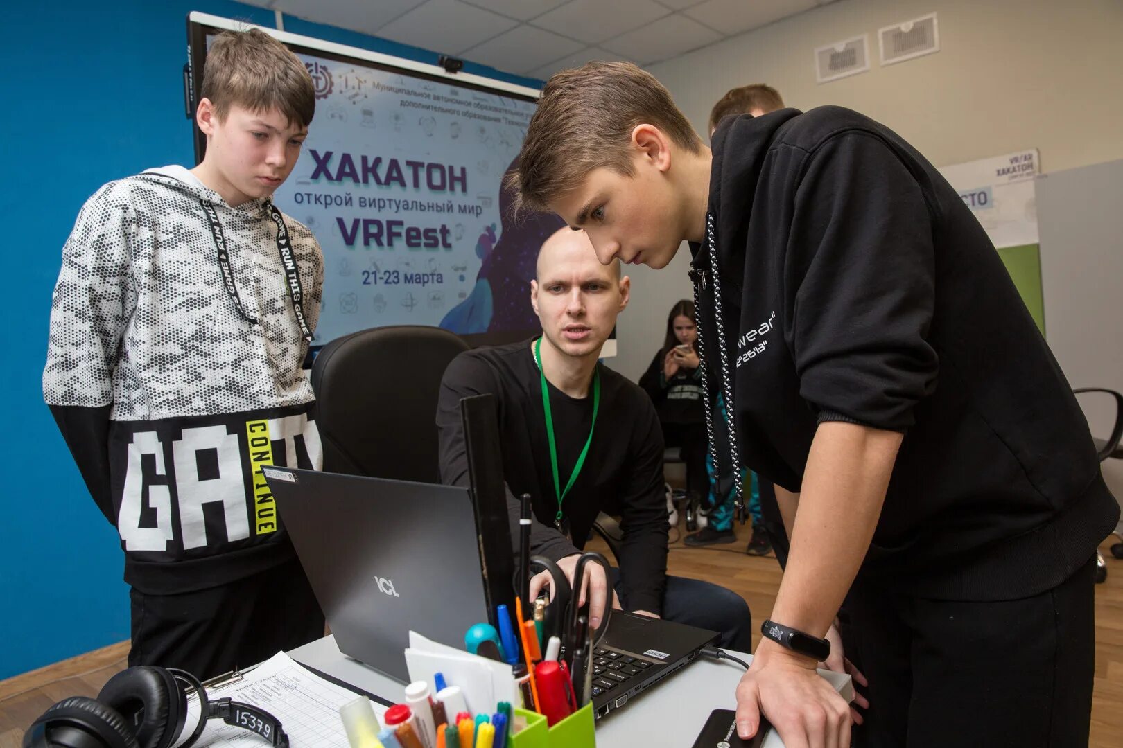 Программисты сургут. Школа 21 сургут сбербанк. Программисты сургут. Школа программистов. Школа программистов 21 москва.