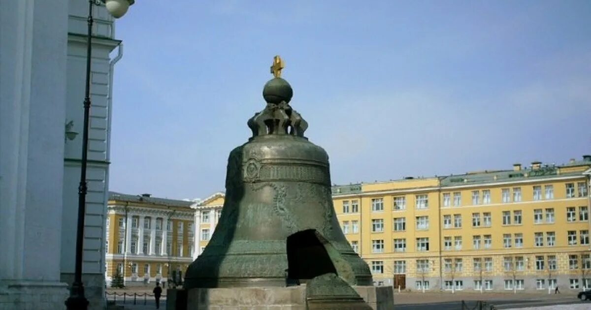 Царь колокол Моторины. Царь-колокол 1735 г.. Царь колокол в Москве. Памятник царь колокол.