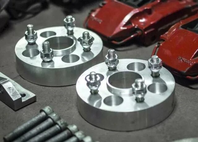 Проставки с 4х100 на 5х120. Проставки на ступицу для литых дисков. Проставки для литых. Проставки 5мм spacer. Проставки дисков тигуан.