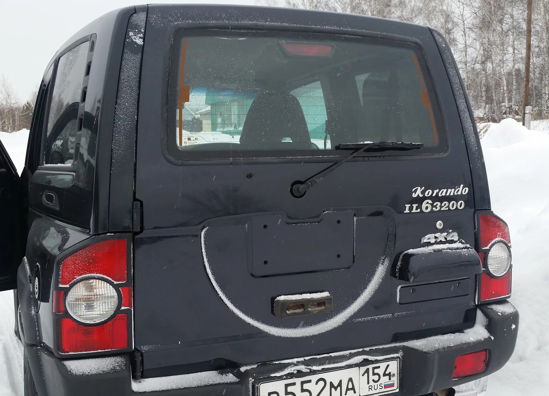 Задняя дверь автомобиля. Тагаз тагер 3д. тагаз тайгер без запаски. тагаз tager дверь задка. тагаз tager 3d.