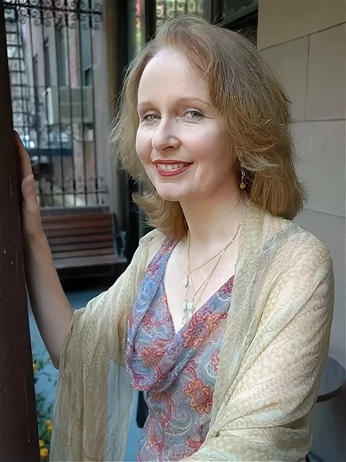 Бертон кейт. Кейт бертон. кейт бёртон актриса. симон бертон актриса. кейт бертон дети.