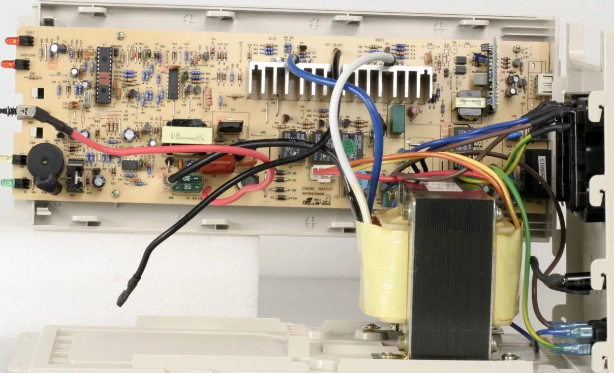 Что будет если не хватает блока питания. Что будет если не хватает блока питания. Fsp 350w. Что будет если не хватает блока питания. Входные конденсаторы блока питания компьютера.