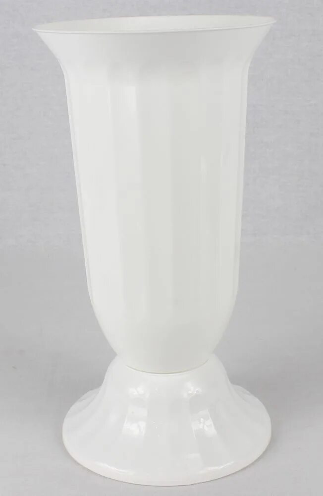 Ваза для цв. Ваза пласт. (d210мм,h 440мм) (белый) м5352 г. Ваза для цветов под срезку d=185мм выс=310мм белая (уп. Под срез.