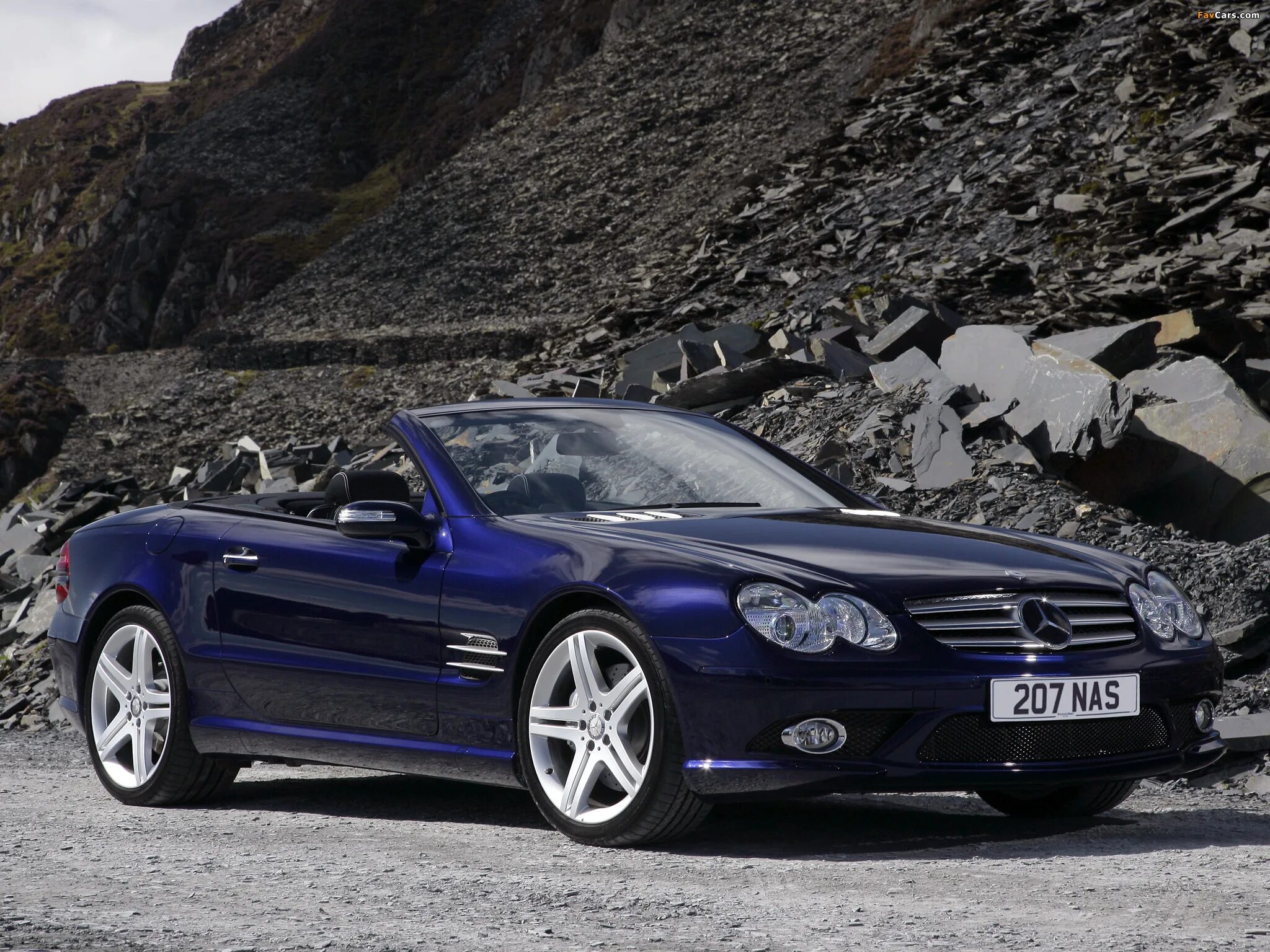 Mercedes r230. Mercedes Benz sl500. Mercedes Benz SL r230. Mercedes sl500 r230. Mercedes-Benz sl500 Cabrio.