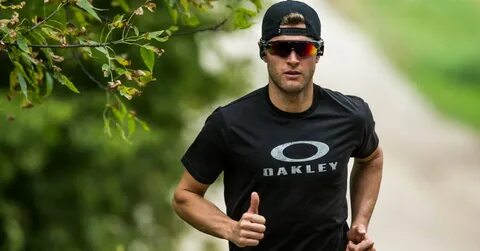 Спортсмены в очках