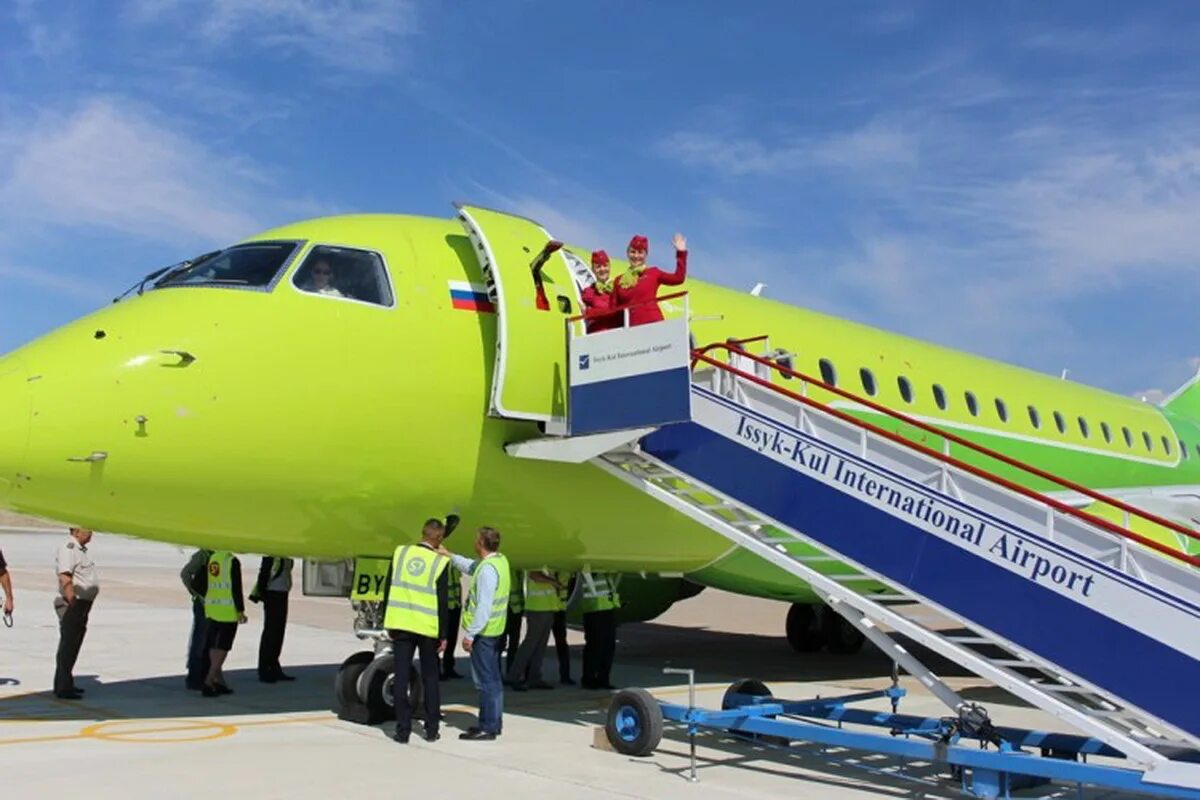 Узбекистон хаво йуллари авиабилеты москва. S7 Airlines Узбекистан. Аэропорт Тамчи. Аэропорт s7 Ош. Иссык-Куль аэродром.