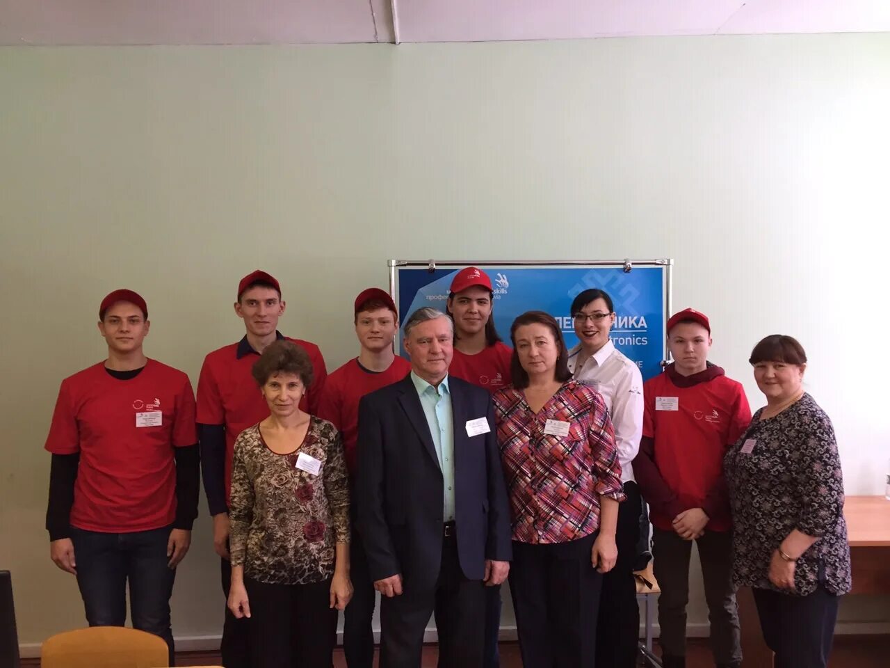 Сайт колледжа саранск. Преподаватели СЭМК Саранск. Саранский электромеханический колледж Саранск. Электромеханический колледж преподаватели.