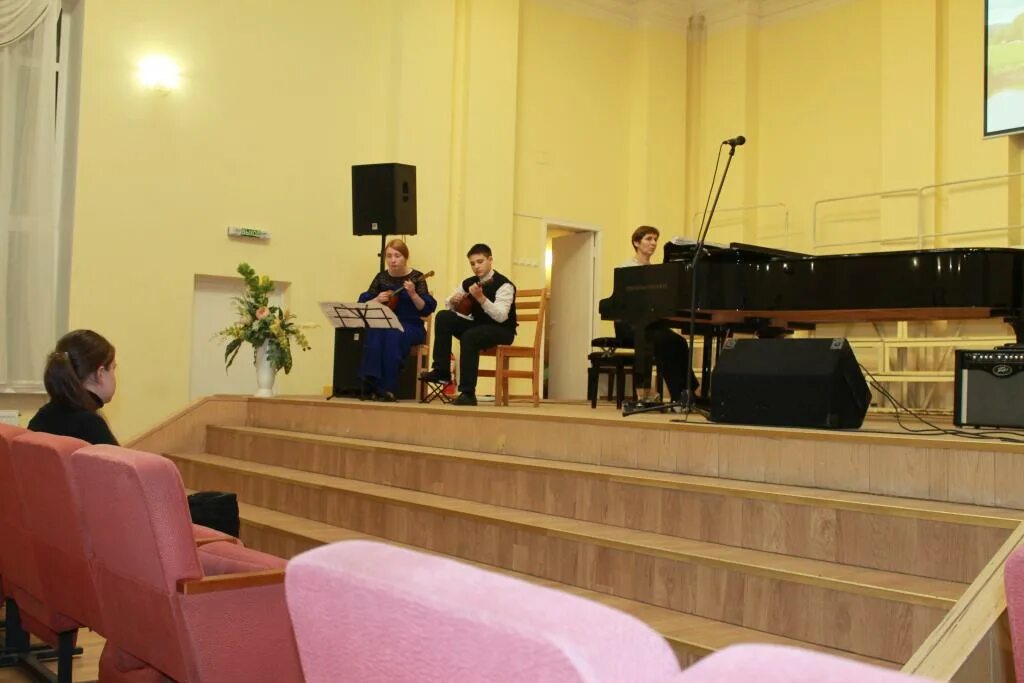 пушкинский музыкальный колледж. дарья анатольевна рябова пианист цмш. новосибирский музыкальный колледж имени аскольда федоровича мурова. м. колледж им мурова новосибирск официальный сайт.