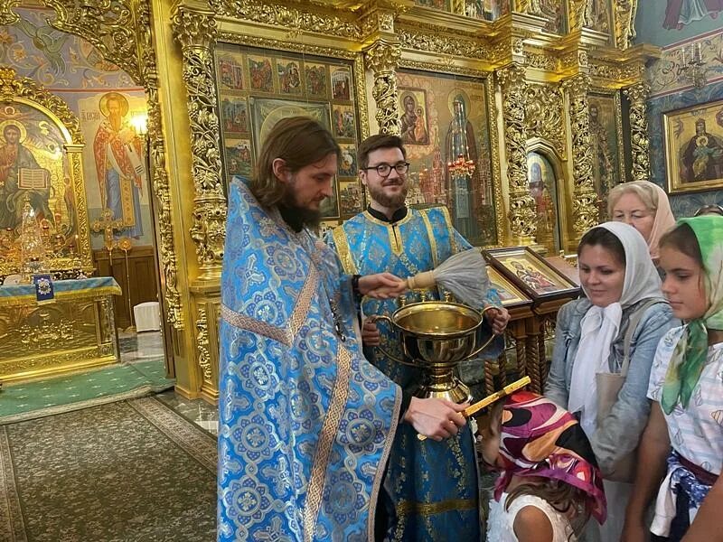 храм евфросинии московской на нахимовском. внутреннее убранство. храм евфросинии московской на нахимовском проспекте сайт. храм св евфросинии московской на нахимовском проспекте. храм ефросиньи московской нахимовский проспект.