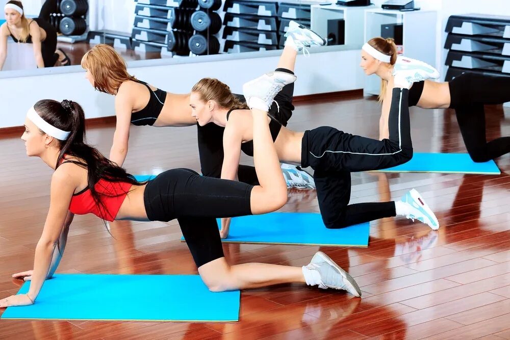 Методика аэробики. Степ аэробика в орле. Степ аэробика. Фитнес групповые занятия. Групповые тренировки.